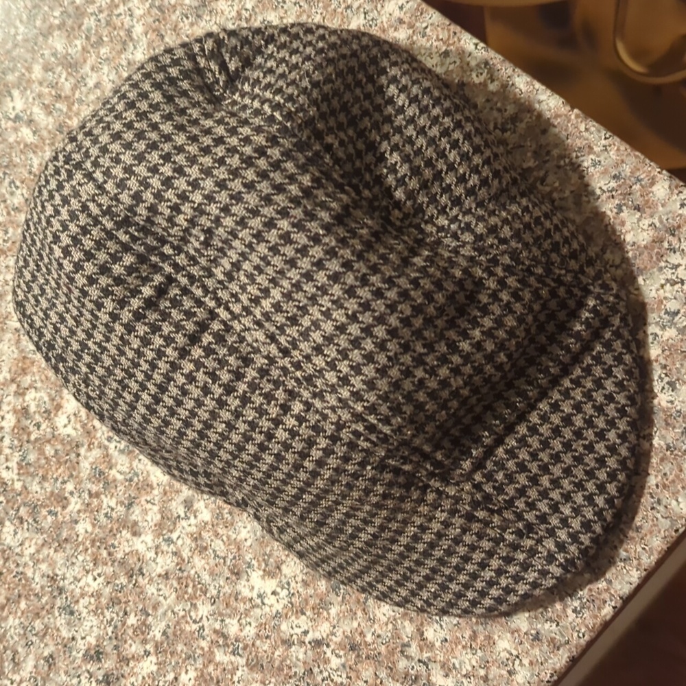 Gray/ Black Cap Hat